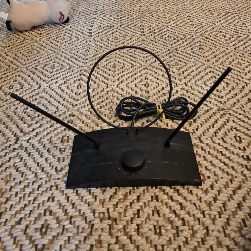 TV Antenna Indoor UHF/VHF‎ Tuner. Model ANT130B With Coax Cable Tested Works B3